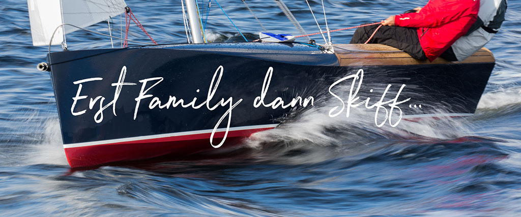 Unser Familyskiff KARU in Gleitfahrt. Eine Gleitjolle im gleiten.